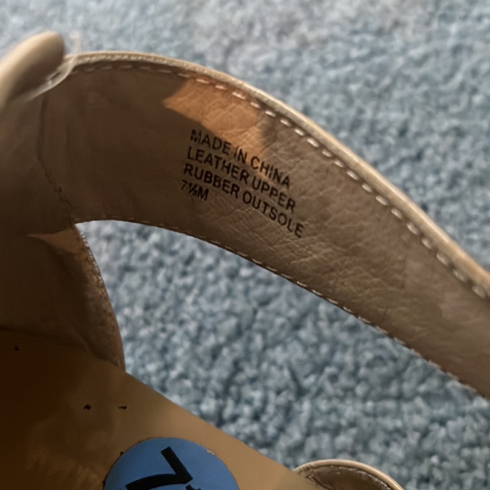 Michael Kors Vintage Tan Zip front high heels 7.5 - Picture 4 of 4